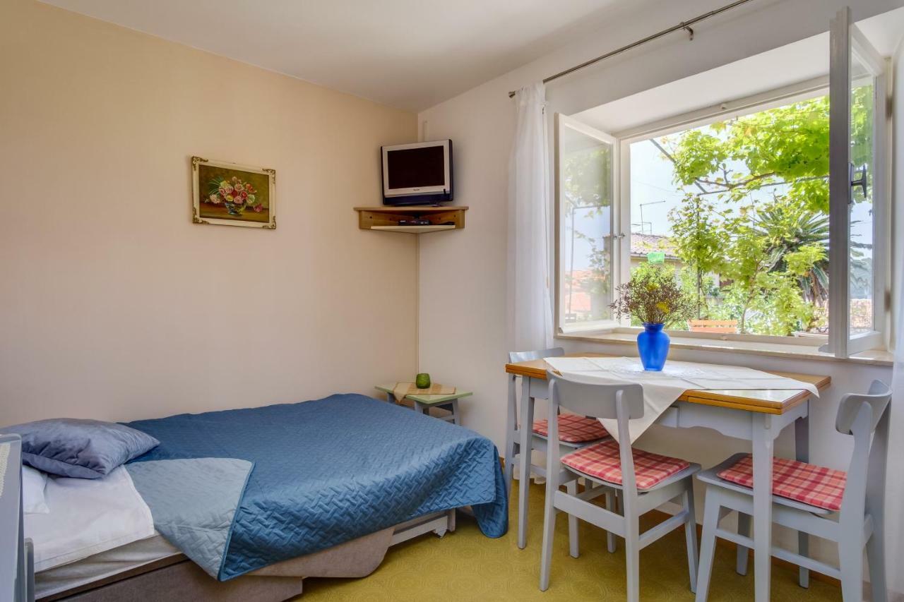 Sheshe Apartment Mali Losinj Exterior photo